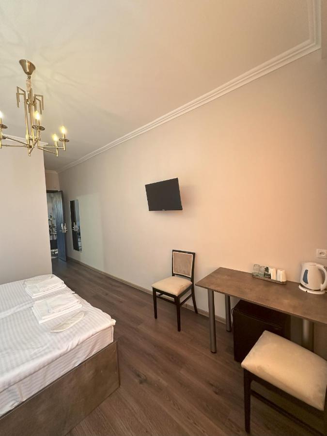 Hotel Bina N28 Kutaisi Exterior foto